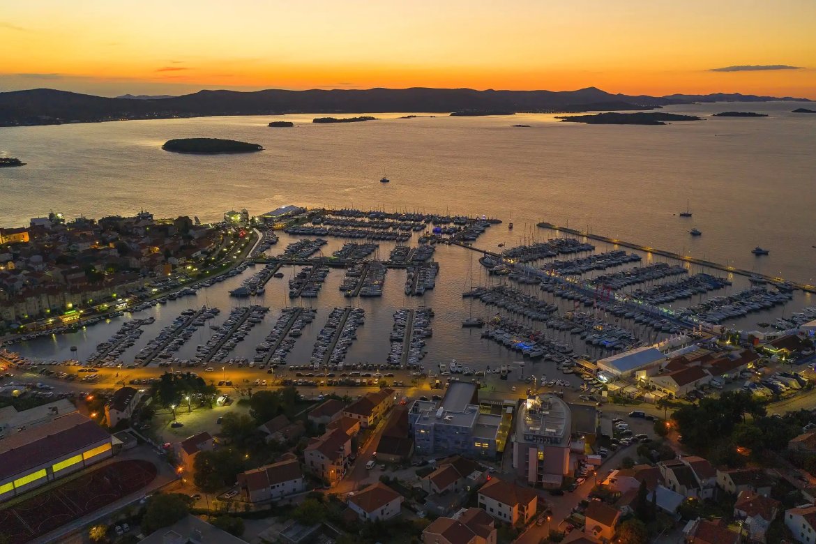  Biograd City Marine für Boote